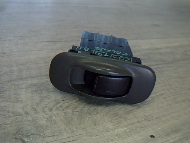 MITSUBISHI GALANT 92.11-96.10 Bal hátsó ablakemelő kapcsoló 1. kép