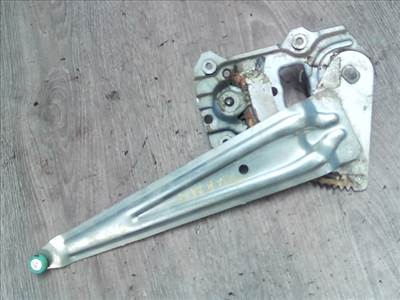 SUZUKI SWIFT 05-10 Jobb hátsó ablakemelő szerkezet mechanikus