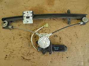 SUZUKI SWIFT 96-05 JOBB HÁTSÓ ABLAKEMELŐ SZERKEZET ELEKTROMOS