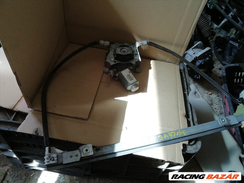 Renault Clio II Jobb első Ablakemelő Szerkezet  1. kép