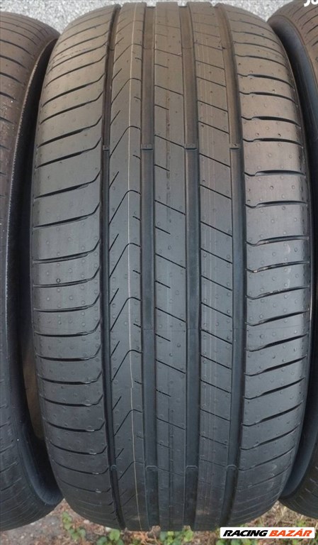 Új 235/45 18 Pirelli nyári gumi r18 " dot25 1. kép
