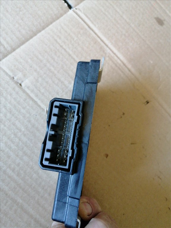 SsangYong Musso Osztómű vezérlő  3851008031 4. kép