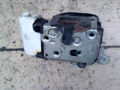 ALFA ROMEO ROMEO 147 00.10-04.10 Jobb első ajtó zárszerkezet központizáras