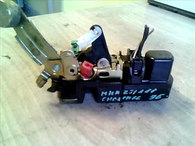 JEEP Cherokee (KJ) 2001.05.01-2007.12.31 Jobb első ajtó zárszerkezet központizáras