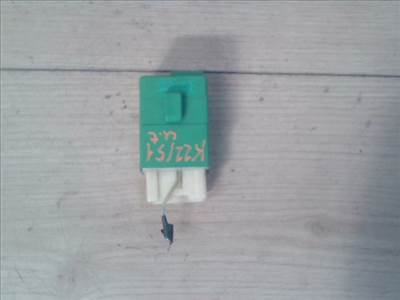 MAZDA 323F 98-04 Relé