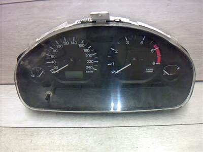 MITSUBISHI CARISMA 95.05-99.07 Kilométeróra