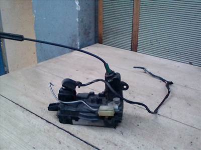 OPEL ASTRA H 04-10 Jobb első ajtó zárszerkezet központizáras