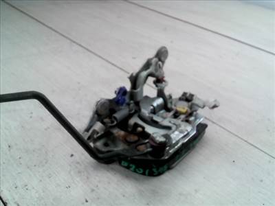 SUZUKI SWIFT 89-96 Jobb első ajtó zárszerkezet mechanikus