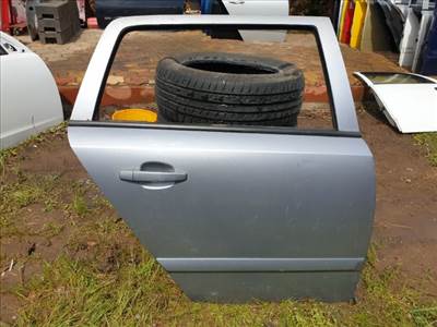 Opel Astra H KOMBI jobb hátsó ajtó 