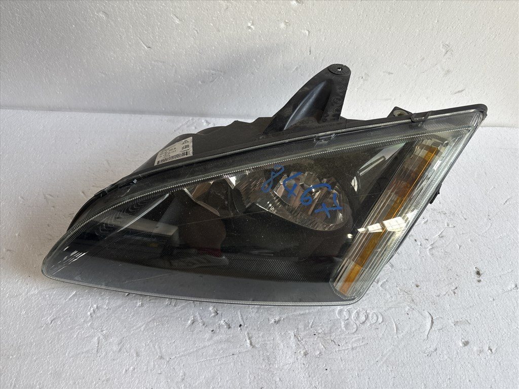 8467 Ford Focus II. 2004-2011 Bal első Lámpa Fényszóró 4M51-13101 1. kép