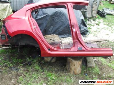 Mazda 3 (BM) jobb hátsó sárvédő negyed 