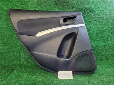 SUZUKI S-CROSS Bal hátsó Ajtó Kárpit 8374261M00 8307561m01