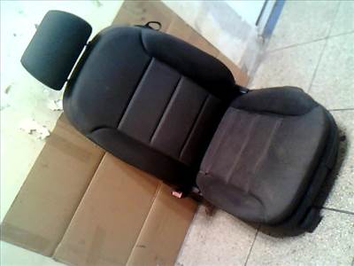 AUDI A3 2000.07.01-2003.04.30 Bal első ülés