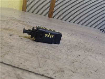 CHEVROLET LACETTI 2004.01.01-2010.01.01 Féklámpa pedál kapcsoló