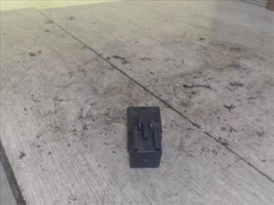 CHRYSLER VOYAGER 01.03-05.01 Relé