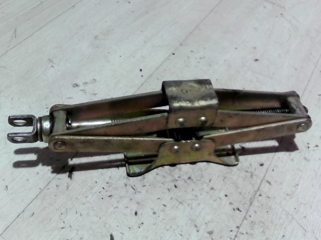 DAEWOO TICO Autóemelő 1. kép