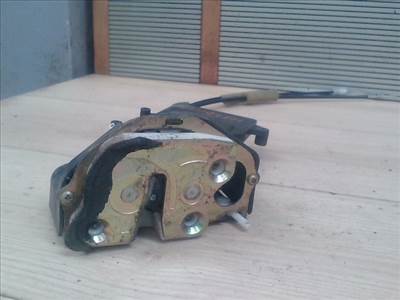 MAZDA 6 02-05 Jobb hátsó ajtó zárszerkezet központi záras