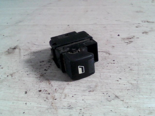 PEUGEOT 306 93-97 Jobb első ablakemelő kapcsoló 1. kép