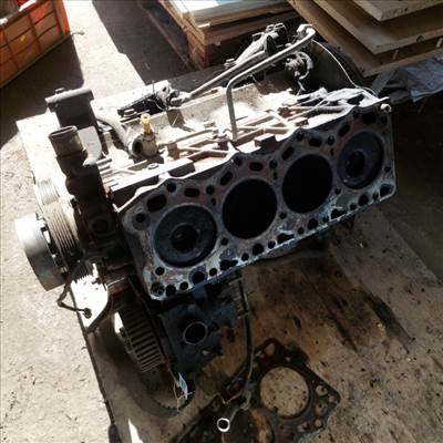 PEUGEOT BOXER 02-06 Motor, diesel fűzött blokk hengerfej nélkül