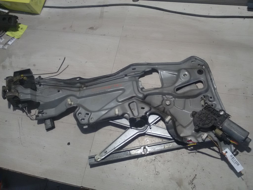 RENAULT LAGUNA 98- Jobb hátsó ablakemelő szerkezet elektromos 1. kép