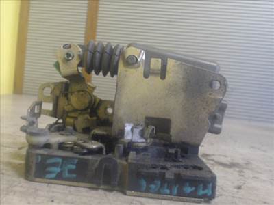 RENAULT MASTER 97-03 Jobb első ajtó zárszerkezet központizáras