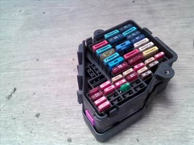 SKODA OCTAVIA 00-04 Biztosítéktábla BCM BSI BSM SAM GEM modul 