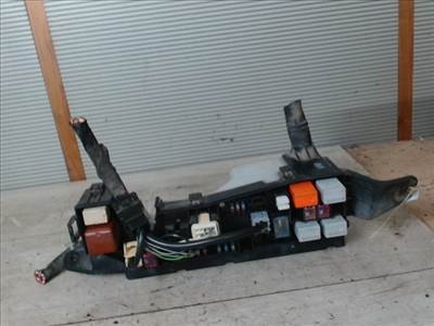 TOYOTA Corolla (E120) 2002.01.01-2004.05.31 Biztosítéktábla BCM BSI BSM SAM GEM modul 