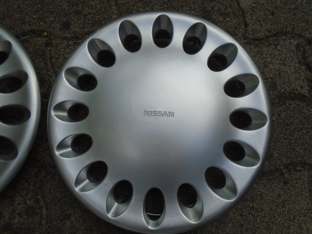 NISSAN 13" régi gyári dísztárcsa garnitúra 5. kép