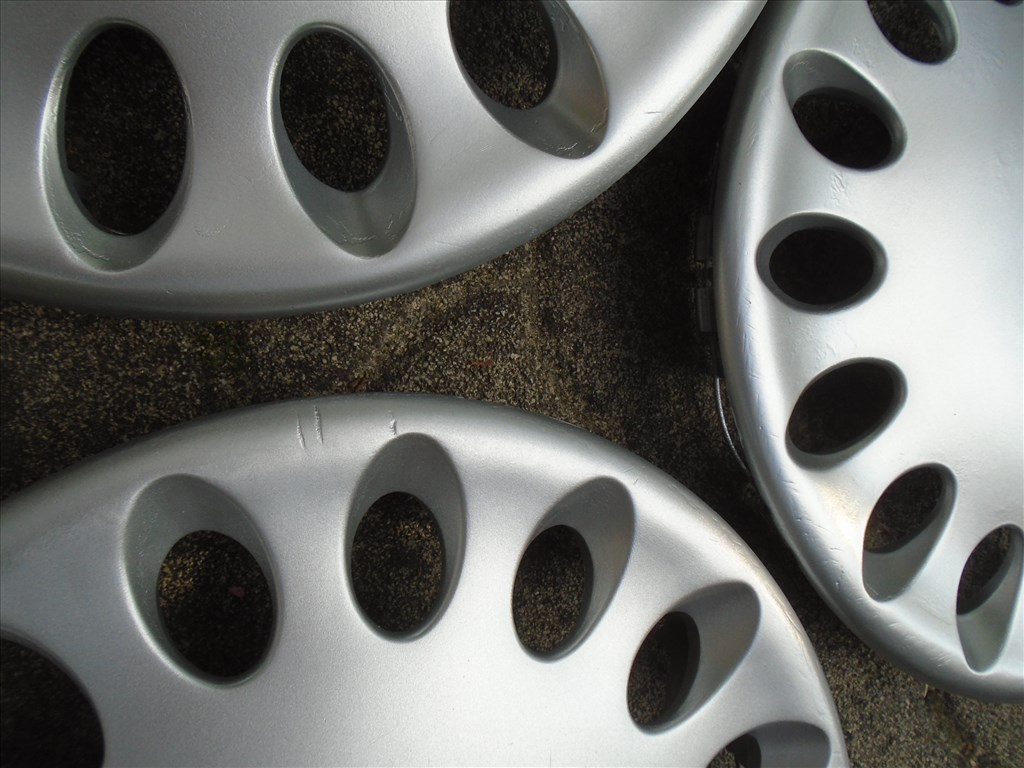 NISSAN 13" régi gyári dísztárcsa garnitúra 7. kép