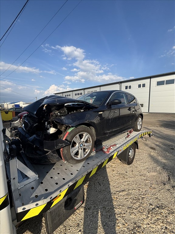 BMW 1-es sorozat (E81, E82, E87, E88) bontott alkatrészei 116I LCI 2. kép