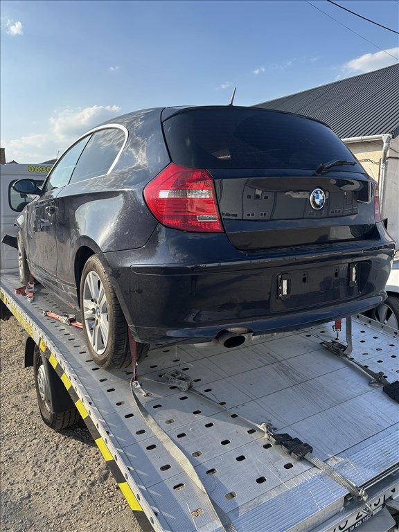 BMW 1-es sorozat (E81, E82, E87, E88) bontott alkatrészei 116I LCI 4. kép