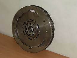 RENAULT LAGUNA 2.0 GT (204Le) kettős tömegû lendkerék