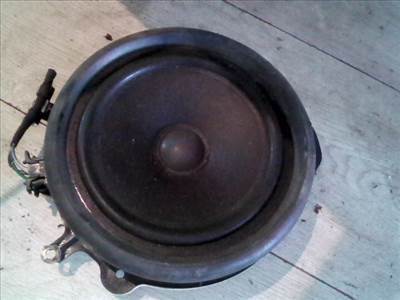 AUDI A4 05-08 Hangszóró 
