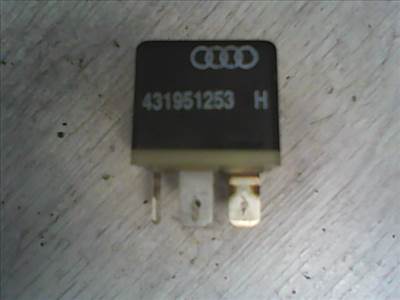 AUDI A6 94-97 RELÉ