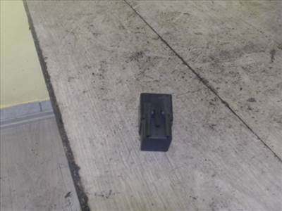 CHRYSLER VOYAGER 01.03-05.01 Relé