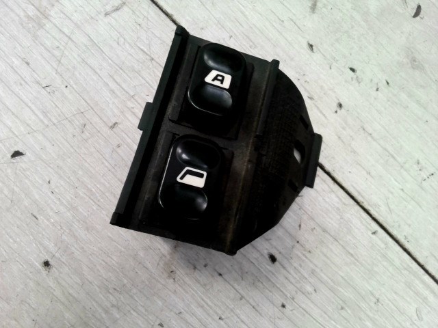 CITROEN XANTIA Bal első ablakemelő kapcsoló 1. kép