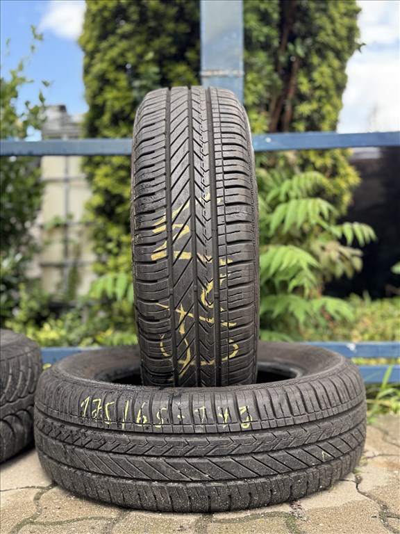 175/65 R14 Goodyear Duragrip 82T l 6,5mm l 2db l DOT:3918 1. kép