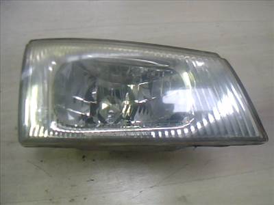 KIA PREGIO Jobb első fényszóró
