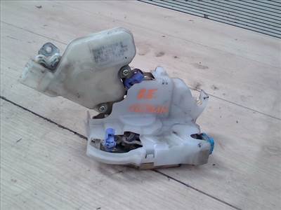 NISSAN X-TRAIL T30 2001.06.01-2007.02.28 Bal első ajtó zárszerkezet központi záras