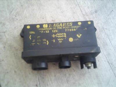 RENAULT R19 92- Relé