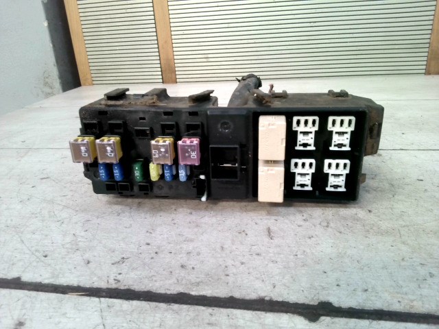 SUZUKI LIANA Biztosítéktábla BCM BSI BSM SAM GEM modul Motortér 1. kép