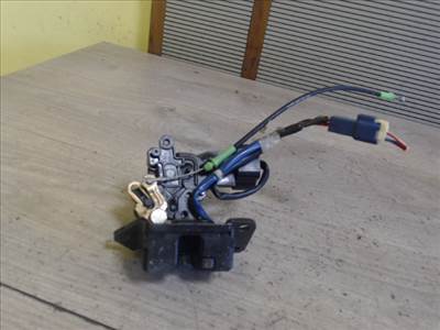 TOYOTA Corolla (E120) 2002.01.01-2004.05.31 Csomagtér ajtó zárszerkezet