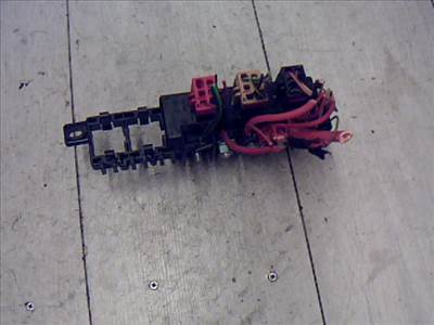VOLKSWAGEN passat 96.10-00.10 b5 biztosítéktábla bcm bsi bsm sam gem modul 