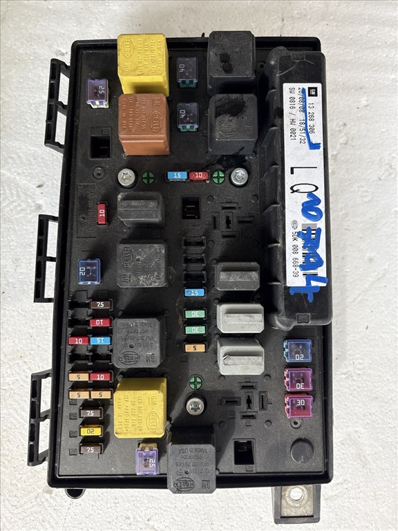 Opel Zafira B 2005-2014 Motortéri biztosítéktábla Bcm 13268306 3. kép