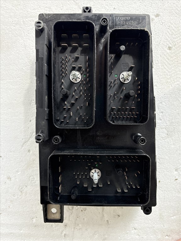 Opel Zafira B 2005-2014 Motortéri biztosítéktábla Bcm 13268306 4. kép