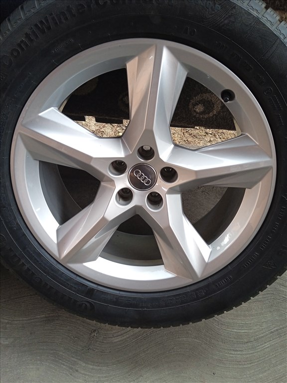 gyári 19 collos AUDI Q7 4M alufelnik téligumikkal 1. kép