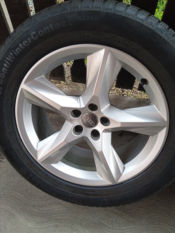 gyári 19 collos AUDI Q7 4M alufelnik téligumikkal 4. kép