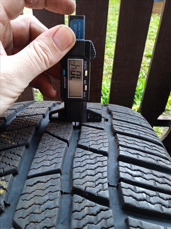 gyári 19 collos AUDI Q7 4M alufelnik téligumikkal 5. kép