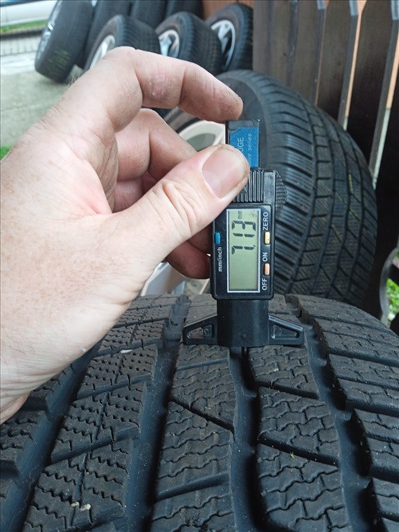 gyári 19 collos AUDI Q7 4M alufelnik téligumikkal 6. kép