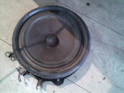 AUDI A4 05-08 Hangszóró 